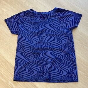 Athleta seamless shirt. Worn once!